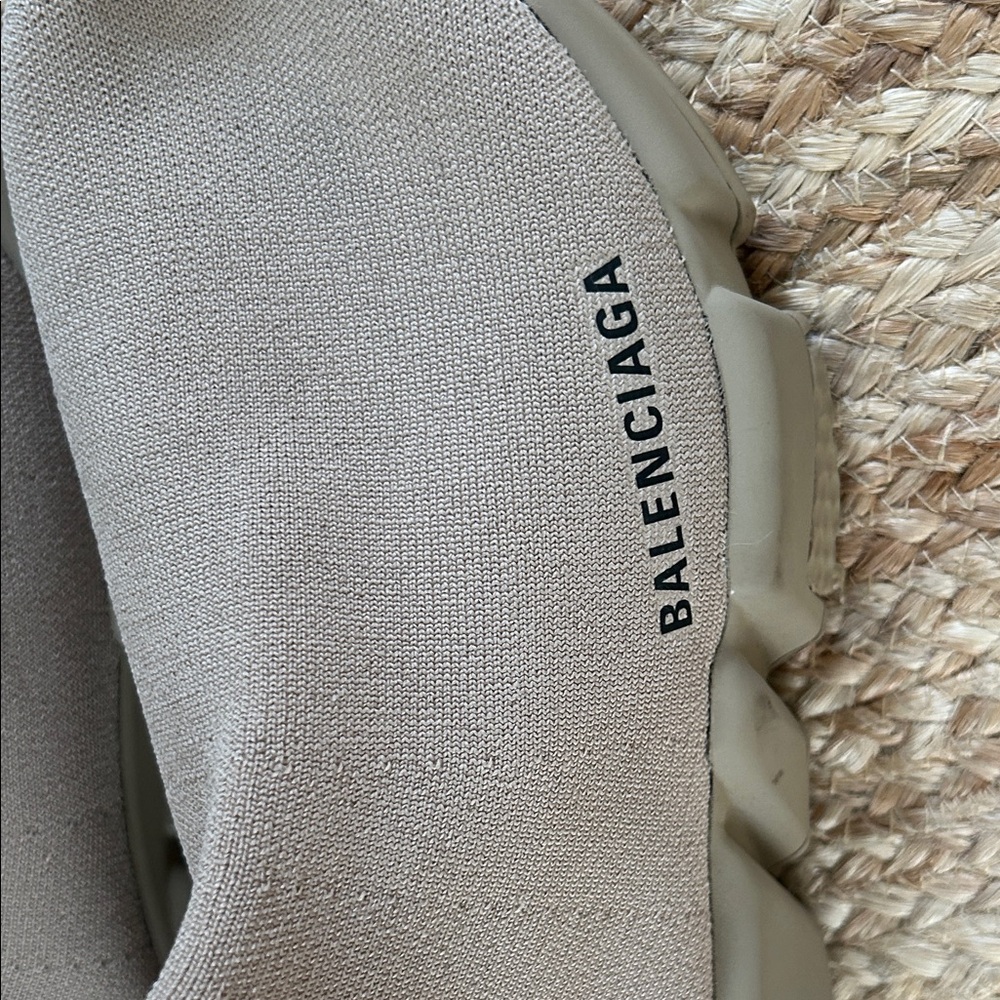 Balenciaga women’s Beige Sock Sneakers 38 Sz 8 authentic - Picture 6 of 7